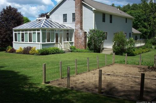 48 Belden St, Canaan, CT 06031-1112