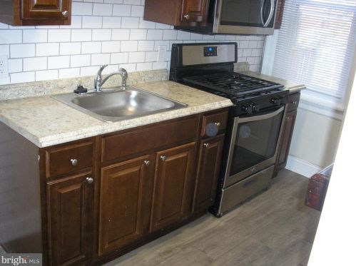 6227 Addison St, Philadelphia, PA 19143-1014