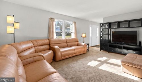 2845 Gunarette Way, Silver Spring MD 20906-1863 exterior