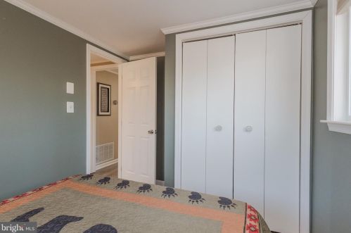 49 Pileated Woodpecker Ln, Hedgesville WV  25427-5384 exterior