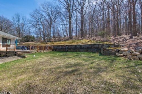 11 Appio Dr, Dover NJ  07869-2401 exterior