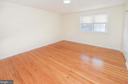 302 Cooper Ave, Camden NJ 08107-2107 exterior