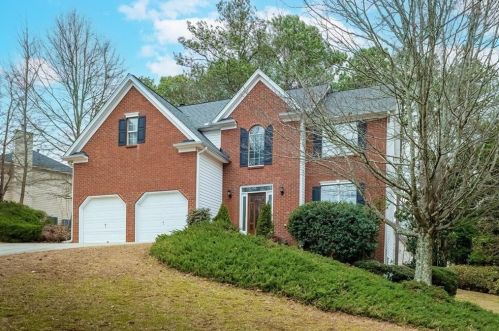 2238 Hillbriar Dr, Buford, GA 30518-3611