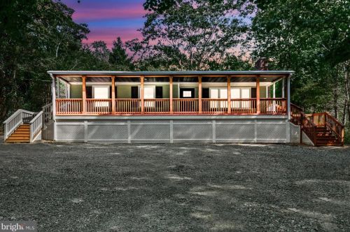 29 Whispering Oaks Ln, Fredericksburg, VA 22406-4030