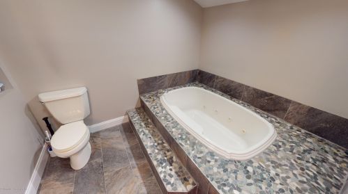 10 Sturgis Rd, Lavallette NJ 08735-2843 exterior