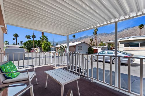 52 Arapaho St, Palm Springs, CA 92264-2716