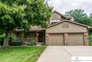 811 Magnolia Dr, Omaha, NE 68046-6103