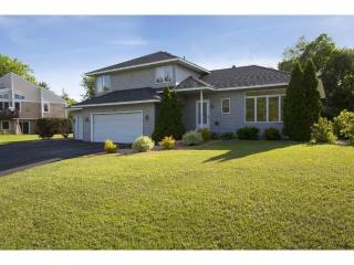 955 Shenandoah Ln, Minneapolis MN  55447-3766 exterior