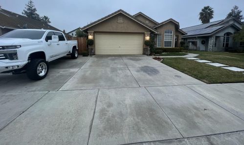 335 Douma Way, Ripon, CA 95366-3623