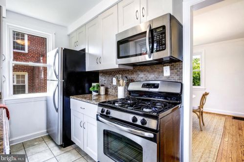 10015 Markham St, Silver Spring MD 20901-2233 exterior