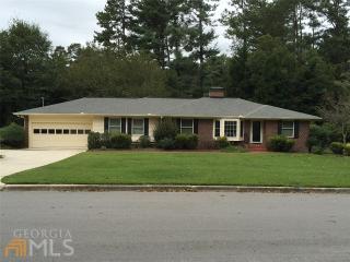 1268 Burns Dr, Gainesville, GA 30501-1902