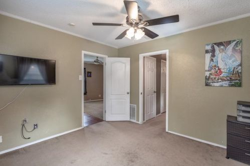 1415 Shady Grv Rd, Irving TX  75060-6430 exterior