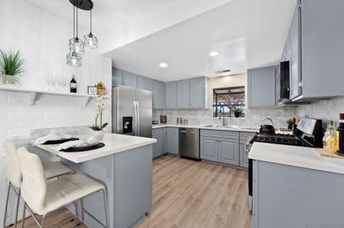 1030 Helix Ave, Chula Vista CA  91911-2232 exterior