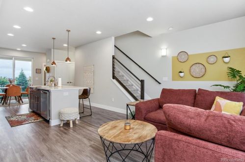 6749 Tempe Ct, Aurora CO  80016-2778 exterior