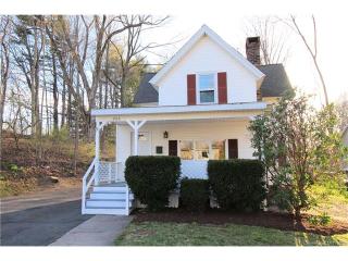 286 Berlin Ave, Southington CT  06489-3226 exterior
