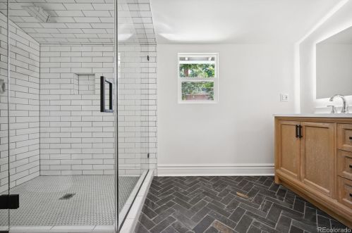 1104 4 Ave, Denver CO 80218-3907 exterior