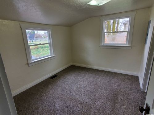 403 700, Perry UT 84302-1621 exterior