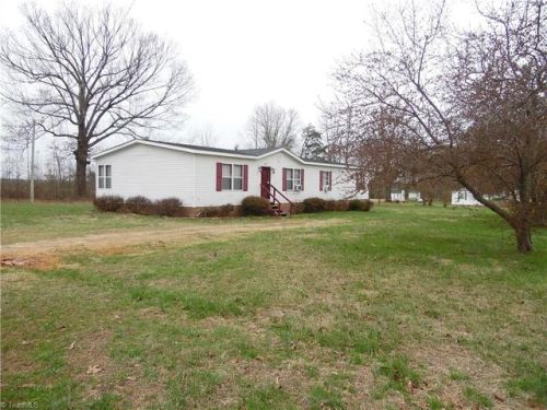 3906 Slade Rd, Blanche, NC 27212-9107
