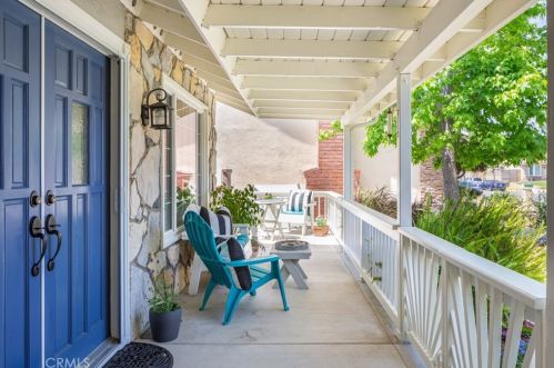 5042 Doanoke Ave, Irvine CA  92604-2407 exterior