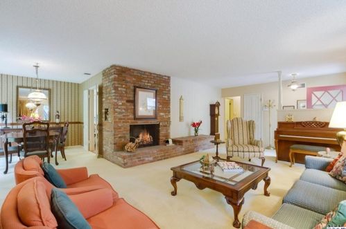 1750 Pacific Ave, Glendale CA  91202-1109 exterior