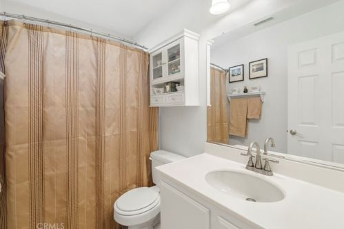 17876 Robusta Dr, Riverside CA  92503-7072 exterior