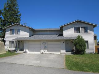 10425 Holly Dr, Everett, WA 98204-3613