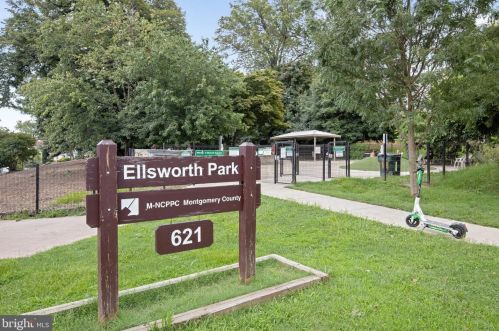 700 Roeder Rd, Silver Spring MD 20910-4405 exterior