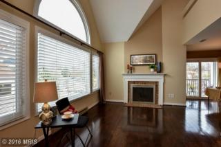 5530 Lee Hwy, Arlington, VA 22207-1622