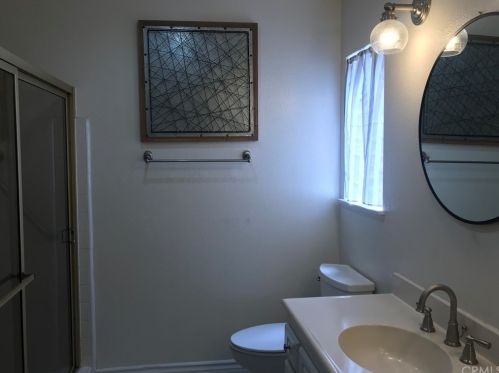 6807 Rycroft Dr, Riverside CA  92506-5352 exterior