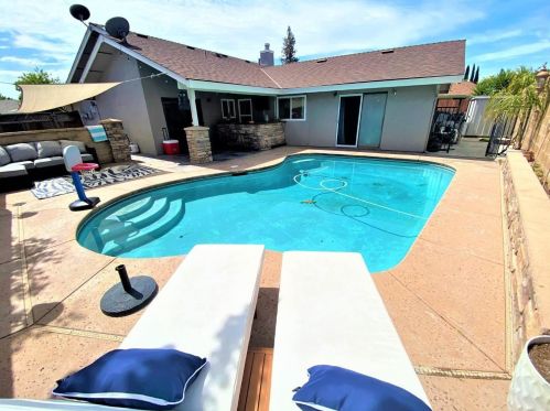 4025 Sarah Jane Ct, Modesto, CA 95356-9441