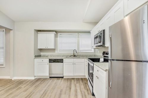 3721 Catalina Dr, Marietta GA  30066-2873 exterior