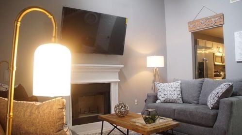 2246 Charleston Pointe, Atlanta GA  30316-3025 exterior