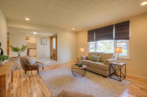 38 Moraga Dr, Chico, CA 95926-1426