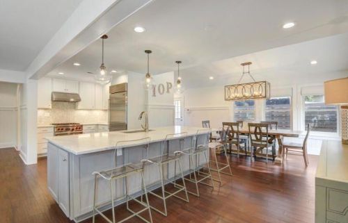 416 Carolina Blvd, Isle Of Palms SC  29451-2113 exterior