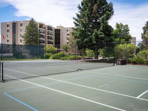 13992 Marina Dr, Denver CO 80014-5511 exterior