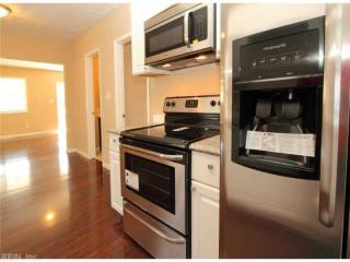 428 34th St, Norfolk VA  23508-3225 exterior