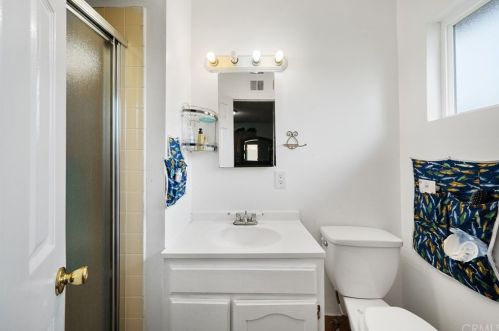 10462 Hole Ave, Riverside CA  92505-1620 exterior