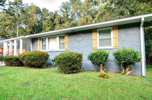 2294 Meadowlane Dr, Atlanta, GA 30311-5350