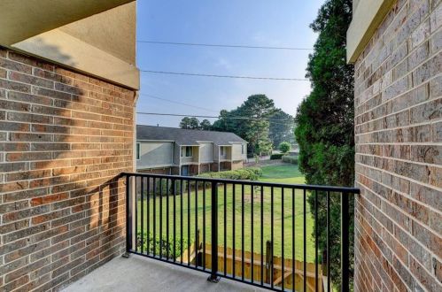 3301 Henderson Mill Rd, Atlanta GA  30341-6037 exterior