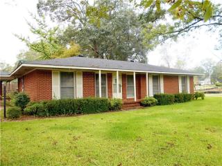 300 Jackson Ave, Thomaston, GA 30286-5408