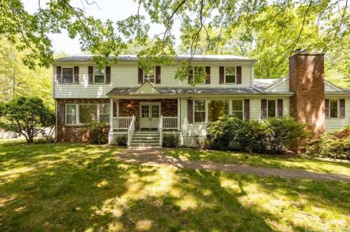 47 Princes Pine Rd, Norwalk CT  06850-2210 exterior