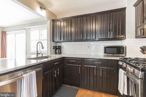 1114 Mt Vernon Ave, Tavistock NJ 08033-2307 exterior