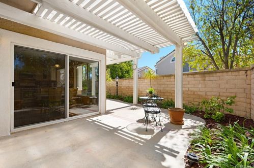 578 Eveningsong Ln, Anaheim CA  92808-1615 exterior