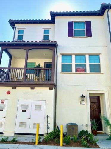 8475 Forest Park St, Chino, CA 91708-9216