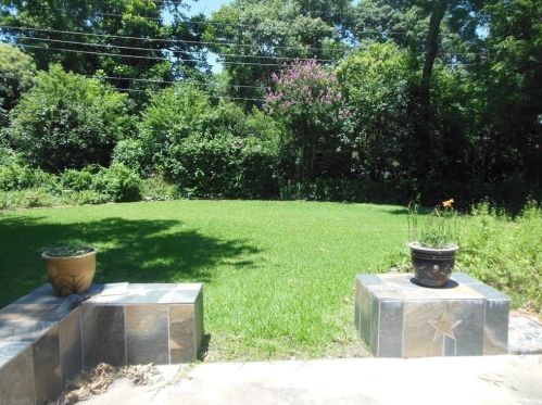 6916 Wycliff St, Fort Worth, TX 76116-9042