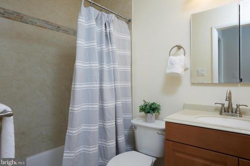 10611 Glenwild Rd, Silver Spring MD 20901-1603 exterior