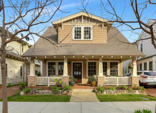 16212 George St, Los Gatos, CA 95032-4561