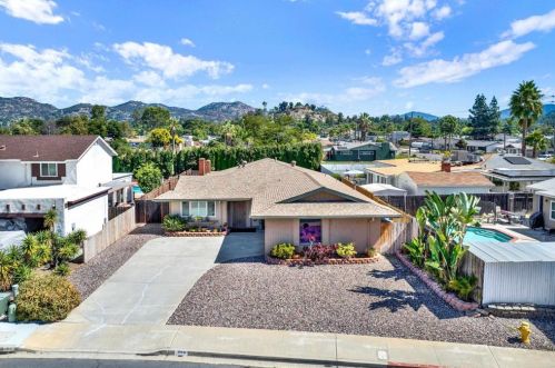 289 Bearing Ln, El Cajon, CA 92019-2022