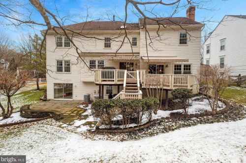 704 Pebble Bch Dr, Silver Spring MD 20904-3576 exterior