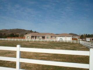595 Washington St, Ramona, CA 92065-7634